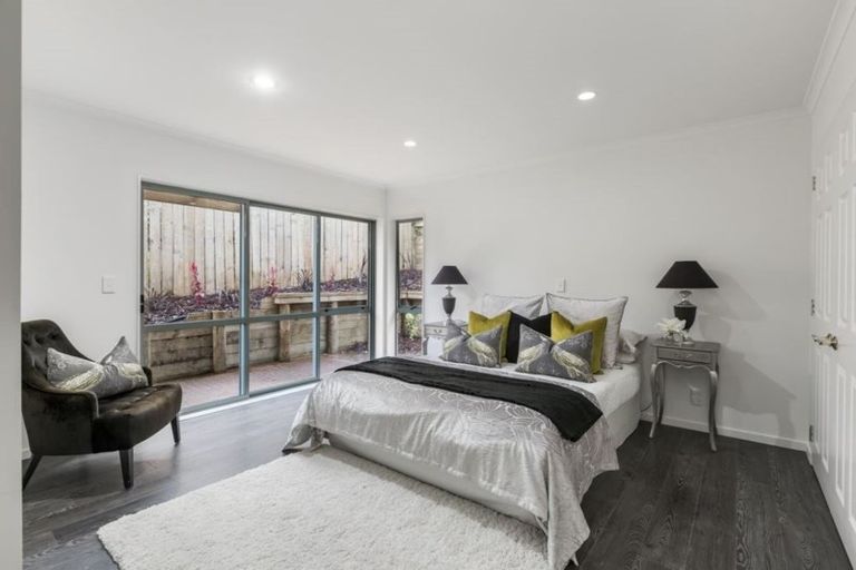 Photo of property in 2 Lucas Way, Albany, Auckland, 0632