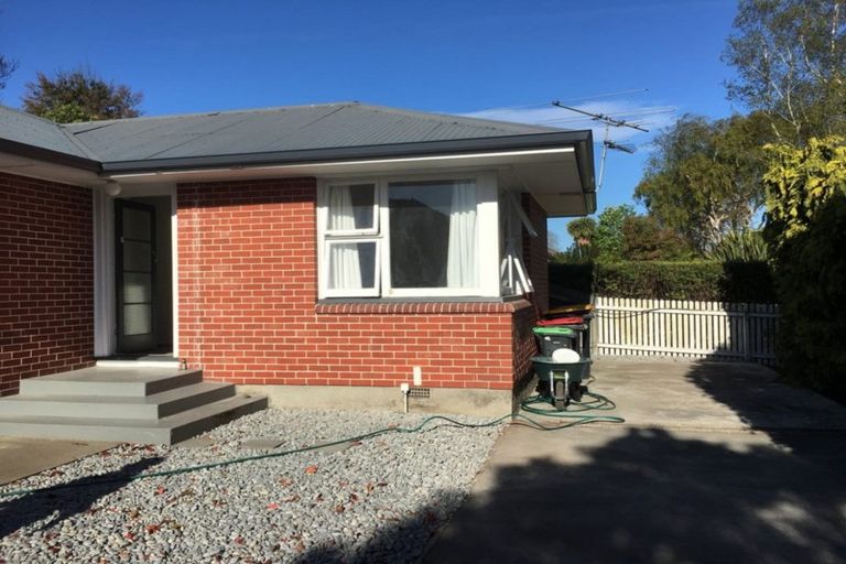 Photo of property in 10 Bevington Street, Avonhead, Christchurch, 8042