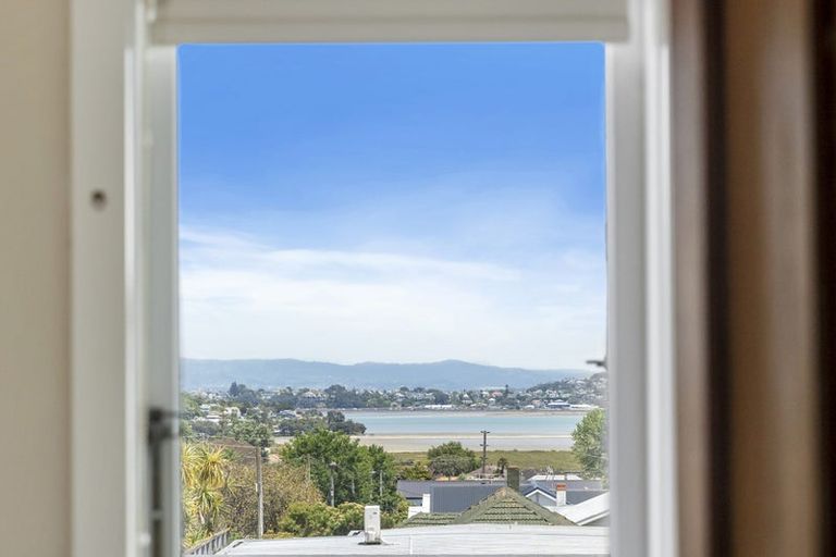 Photo of property in 158 Lake Road, Belmont, Auckland, 0622