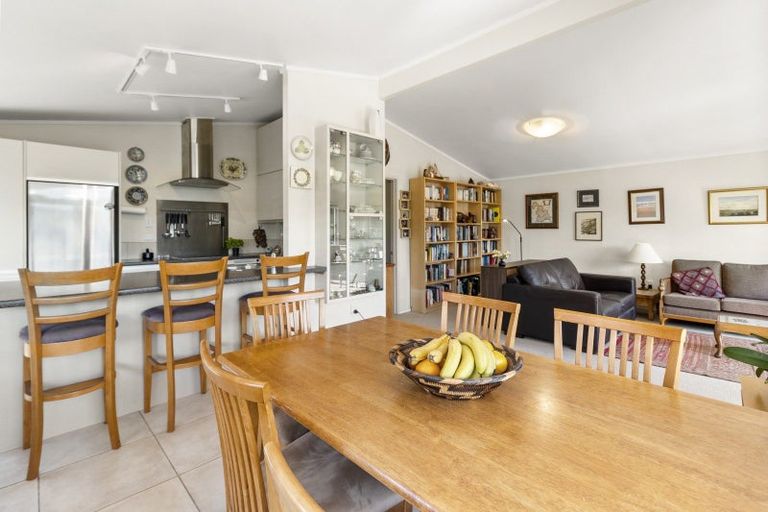 Photo of property in 1/24 Byron Avenue, Takapuna, Auckland, 0622