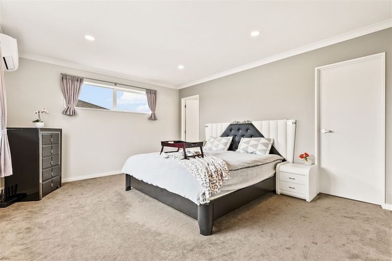 Photo of property in 18 Camp X Place, Whenuapai, Auckland, 0618