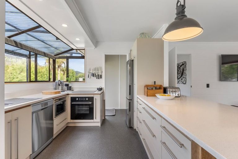 Photo of property in 65 Tangiteroria Lane, Pauanui, Hikuai, 3579
