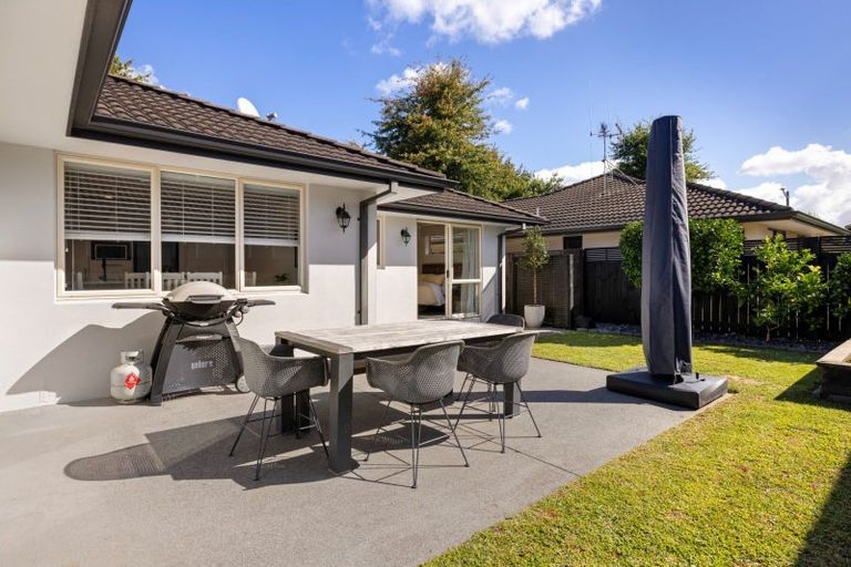Photo of property in 5 Montrose Place, Pyes Pa, Tauranga, 3112