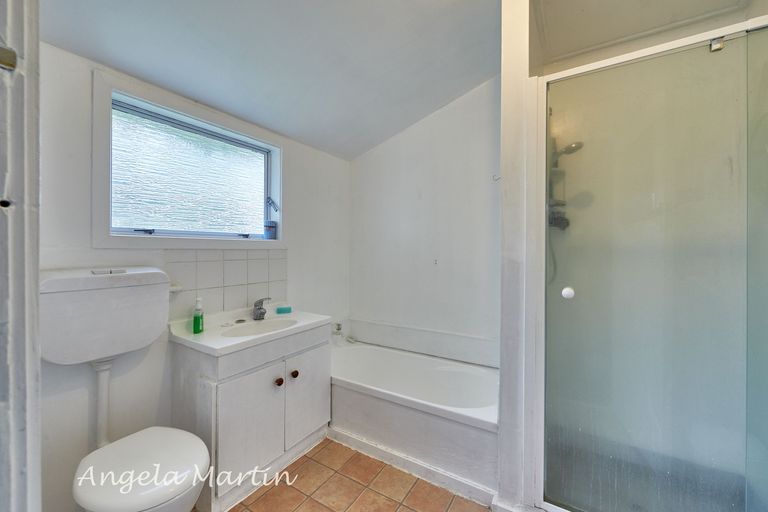 Photo of property in 400 Featherston Street, Palmerston North, 4414