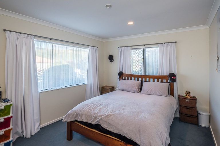 Photo of property in 4 Lorna Irene Drive, Raumati South, Paraparaumu, 5032