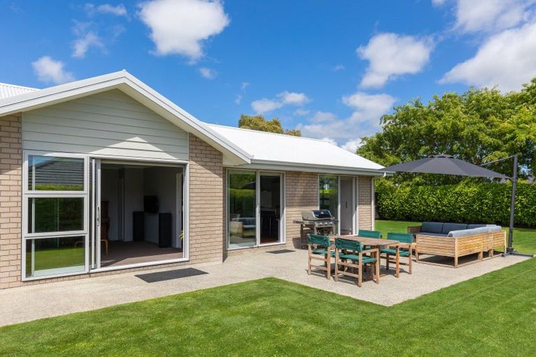 Photo of property in 215 Taylor Pass Road, Witherlea, Blenheim, 7201