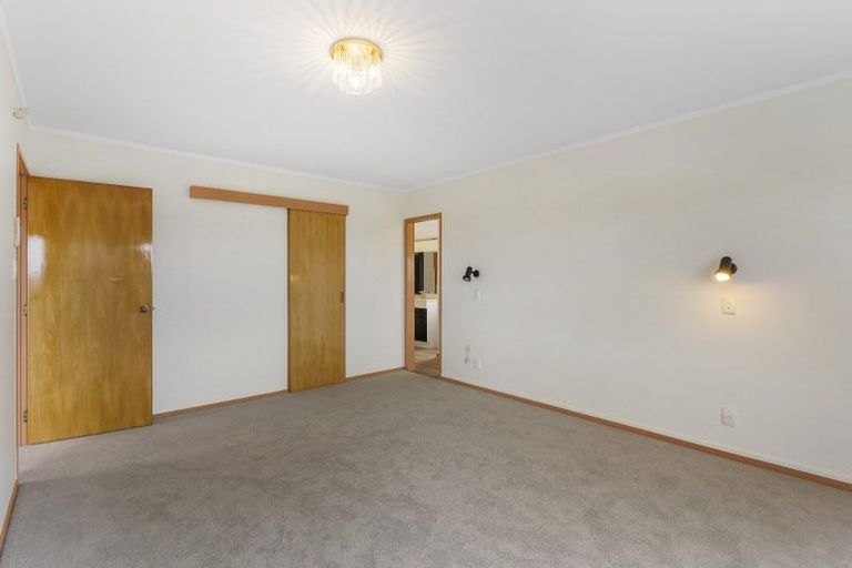 Photo of property in 94 Onetaunga Road, Chatswood, Auckland, 0626