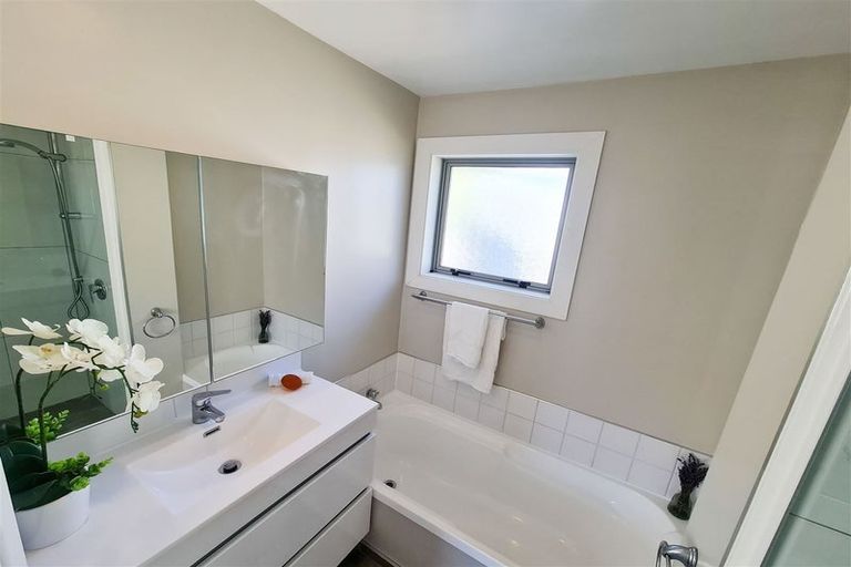 Photo of property in 29 Jenkins Avenue, Redwood, Christchurch, 8051