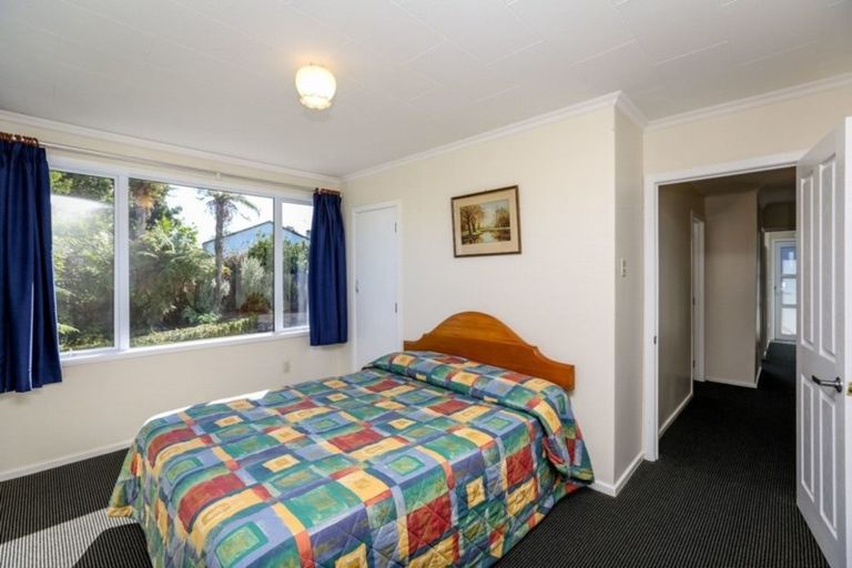 Photo of property in 525d Mangorei Road, Highlands Park, New Plymouth, 4312