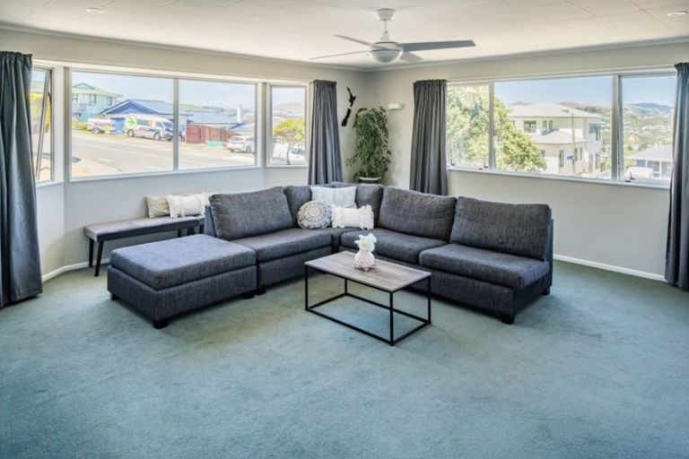 Photo of property in 1 Tregear Place, Camborne, Porirua, 5026