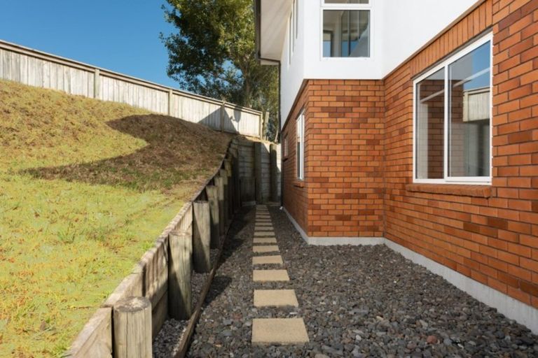 Photo of property in 5 Carex Close, Pyes Pa, Tauranga, 3112