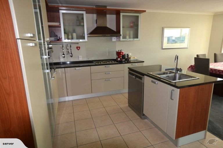 Photo of property in 209/136 Marine Parade, Mount Maunganui, 3116