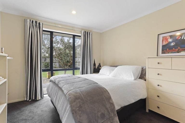 Photo of property in 18 Sycamore Close, Rangiora, 7400