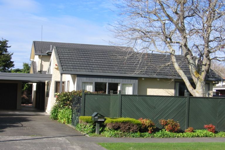 Photo of property in 110 Buick Crescent, Awapuni, Palmerston North, 4412