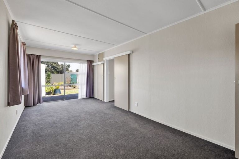 Photo of property in 133 Broadway, Waitara, 4320