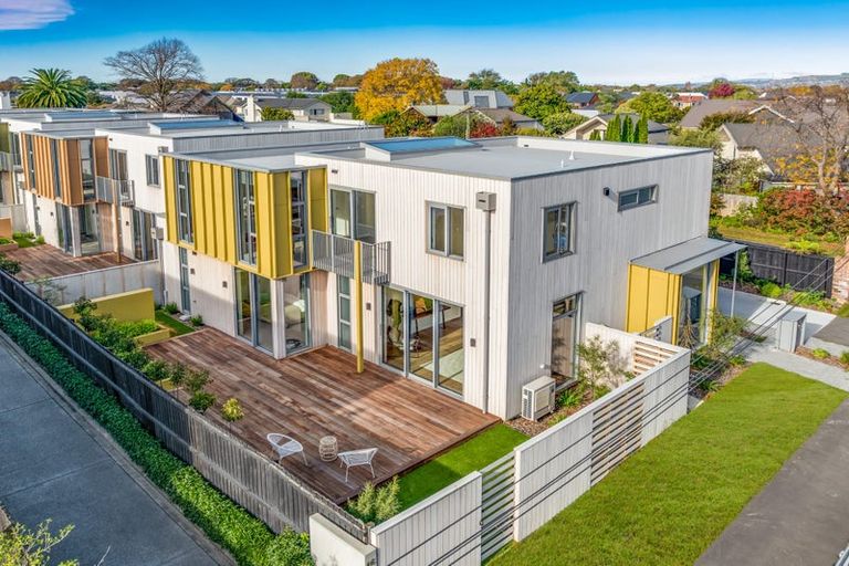 Photo of property in 1/42 Browns Road, St Albans, Christchurch, 8014