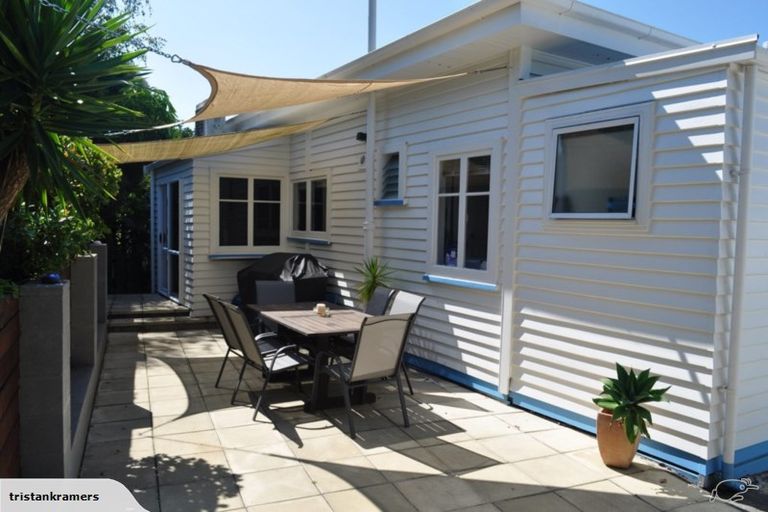 Photo of property in 18e Milton Road, Bluff Hill, Napier, 4110