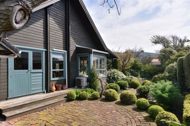 Photo of property in 71 Wiggins Street, Sumner, Christchurch, 8081