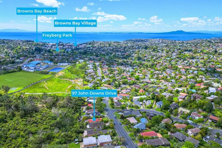 Photo of property in 97 John Downs Drive, Browns Bay, Auckland, 0630
