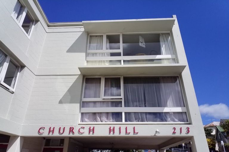 Photo of property in Churchill Flats, 213 The Terrace, Wellington Central, Wellington, 6011