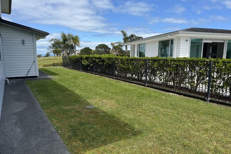Photo of property in 12 Palm View Terrace, Gulf Harbour, Whangaparaoa, 0930