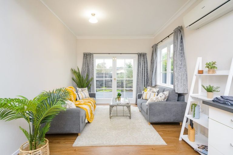 Photo of property in 99 Heretaunga Street, Palmerston North, 4414