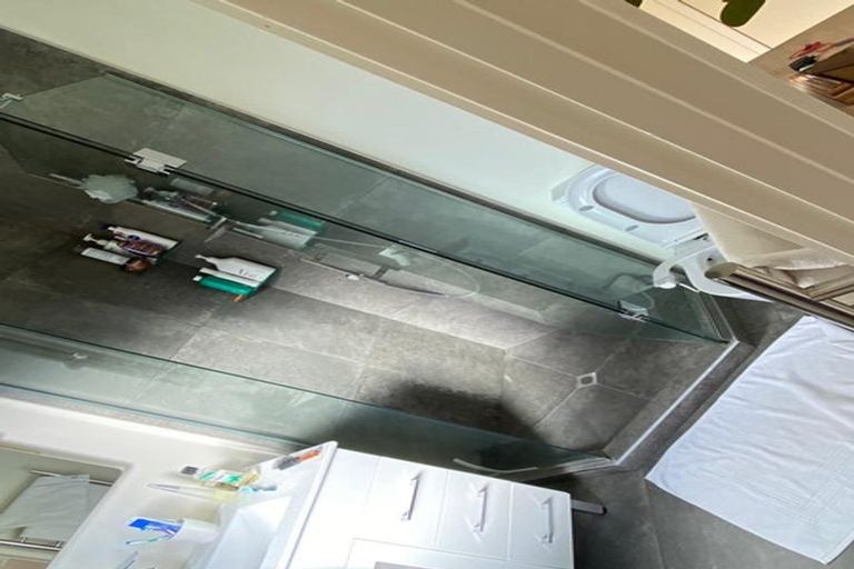 Photo of property in 21/69 Target Road, Totara Vale, Auckland, 0629