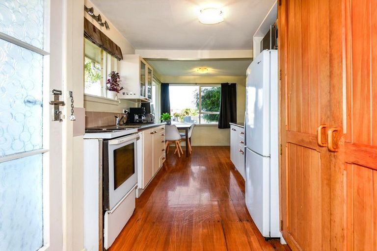 Photo of property in 15 Woodlands Place, Aranui, Christchurch, 8061