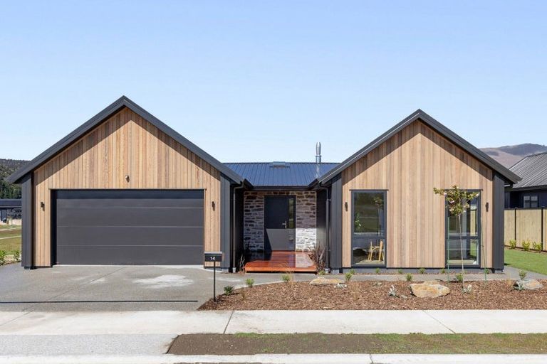 Photo of property in 14 Moonstone Street, Albert Town, Wanaka, 9305