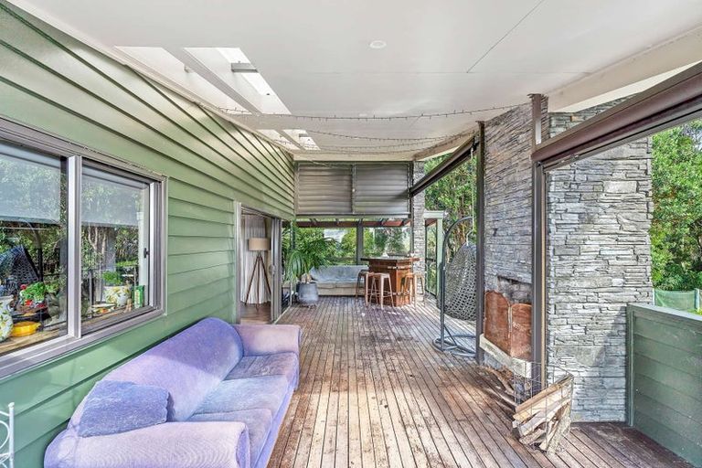 Photo of property in 4 Tarapatiki Drive, Whitianga, 3510