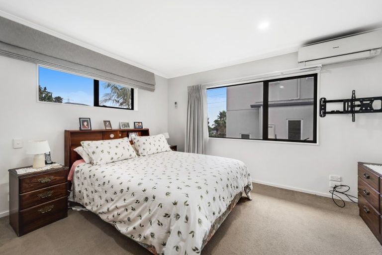 Photo of property in 8 Lamia Place, The Gardens, Auckland, 2105