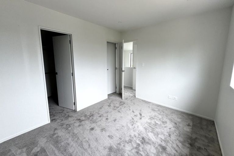 Photo of property in 28 Alberta Street, Point Chevalier, Auckland, 1022