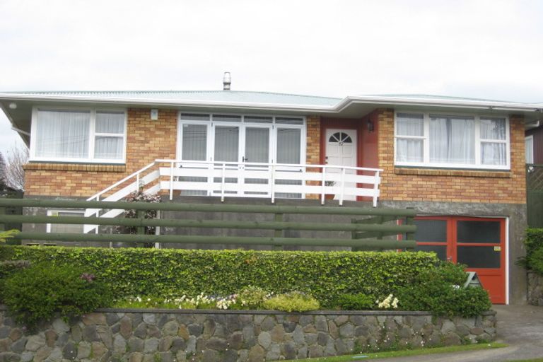Photo of property in 19 Penrith Street, Westown, New Plymouth, 4310