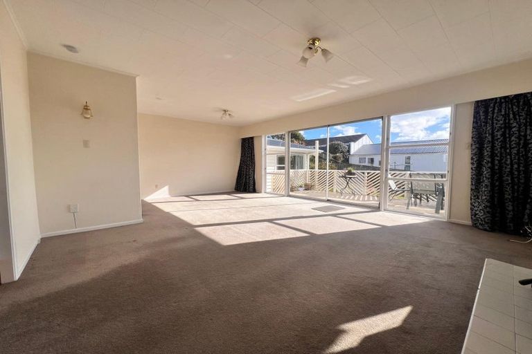 Photo of property in 8 Pope Street, Camborne, Porirua, 5026