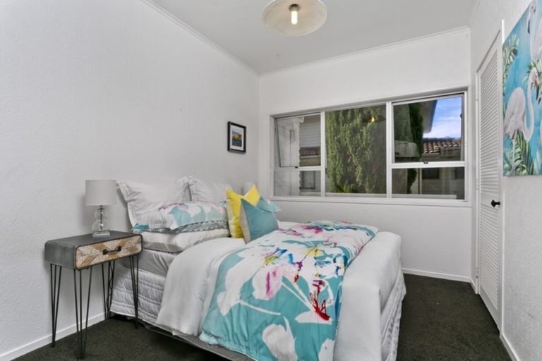 Photo of property in 65 Churchill Road, Murrays Bay, Auckland, 0630