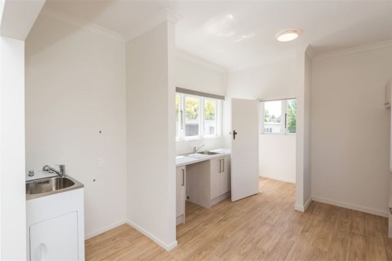 Photo of property in 140 Hills Road, Edgeware, Christchurch, 8013