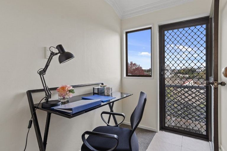 Photo of property in 5b Hall Road, Matua, Tauranga, 3110