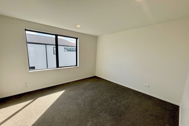 Photo of property in 116b Blenheim Road, Riccarton, Christchurch, 8041