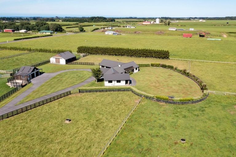 Photo of property in 17 Lower Duthie Road, Kapuni, Hawera, 4675