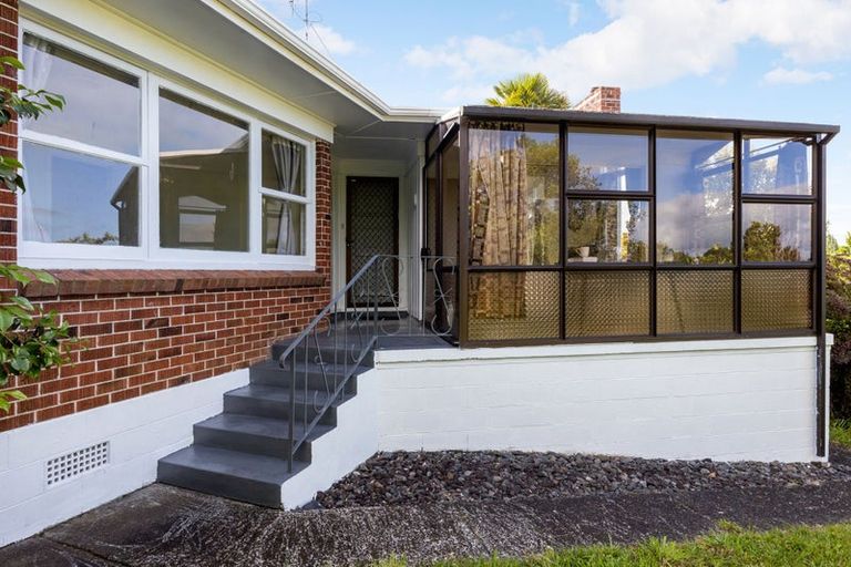 Photo of property in 16 Helena Road, Hillcrest, Hamilton, 3216