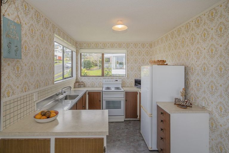 Photo of property in 114 Tuna Place, Onemana, Whangamata, 3691