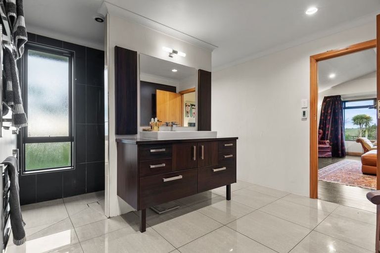 Photo of property in Te-puna Wedding Venue, 375 Lethbridge Road, Feilding, 4779