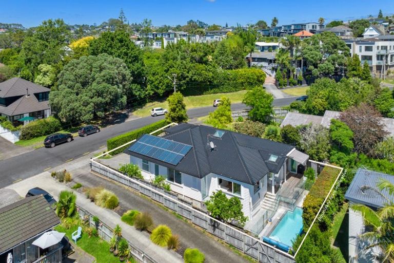 Photo of property in 9 Penzance Road, Mairangi Bay, Auckland, 0630