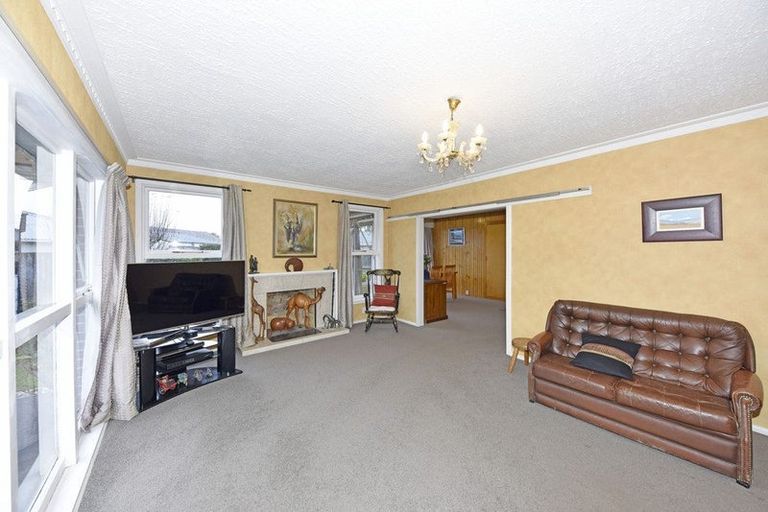 Photo of property in 8 Kingsgate Place, Burnside, Christchurch, 8053