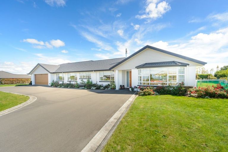 Photo of property in 137 Mount Taylor Drive, Feilding, 4775