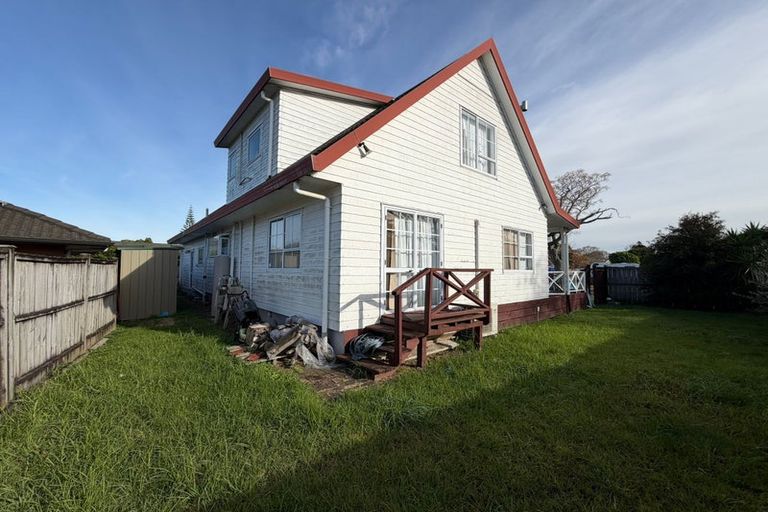 Photo of property in 8 Evanda Crescent, Conifer Grove, Takanini, 2112