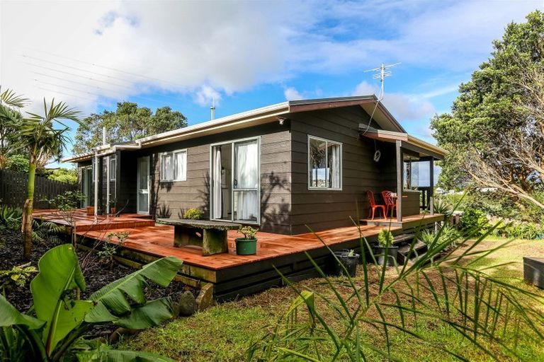 Photo of property in 5b Tahurangi Place, Spotswood, New Plymouth, 4310