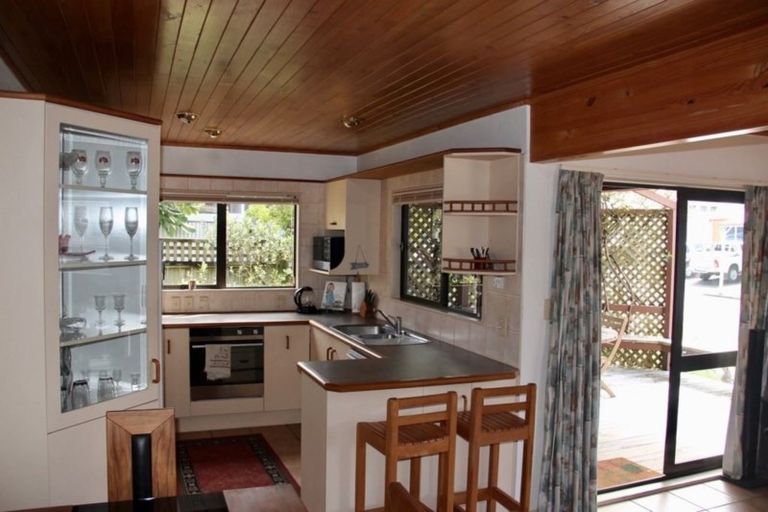 Photo of property in 2 Campbell Street, Whitianga, 3510