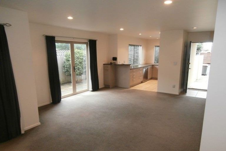 Photo of property in 11 Stoneyhurst Street, St Albans, Christchurch, 8014