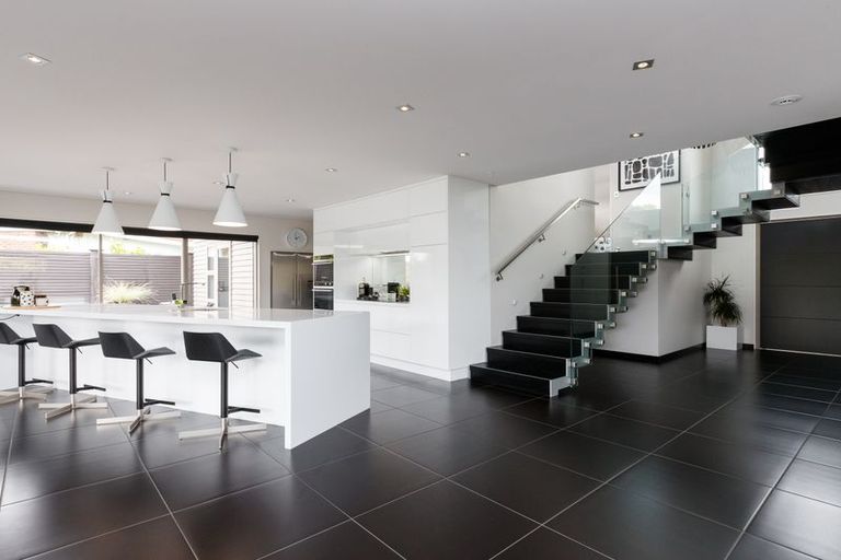 Photo of property in 25 Trent Avenue, Hokowhitu, Palmerston North, 4410